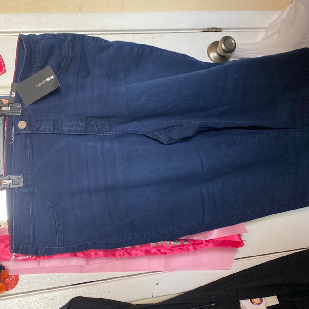 Fashion Nova 3X jeans